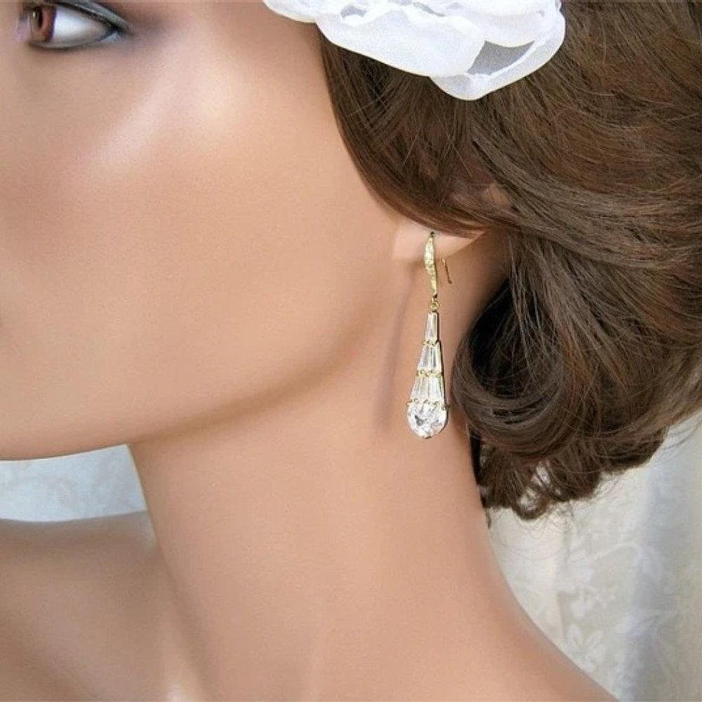 Glamorous Cubic Zirconia Diamond Drop Earrings Gold - Picture 6 of 10